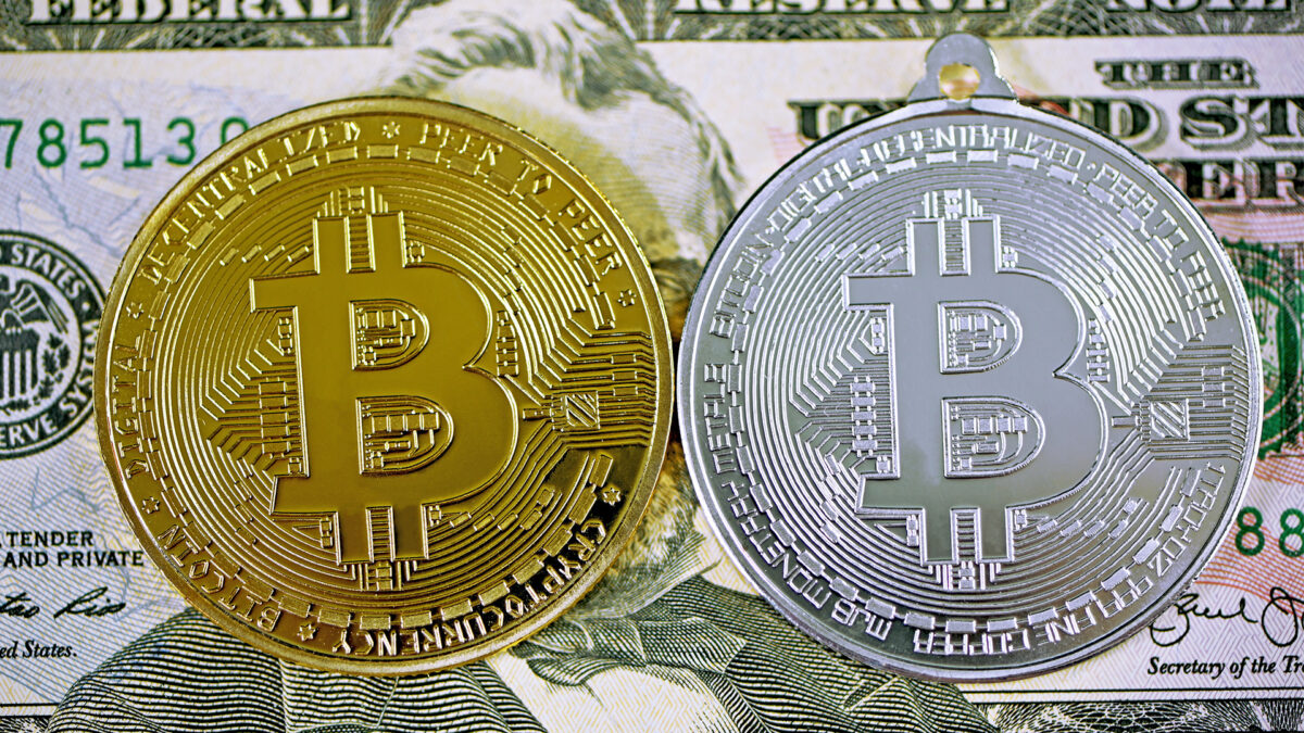 Bitcoin and US dollars