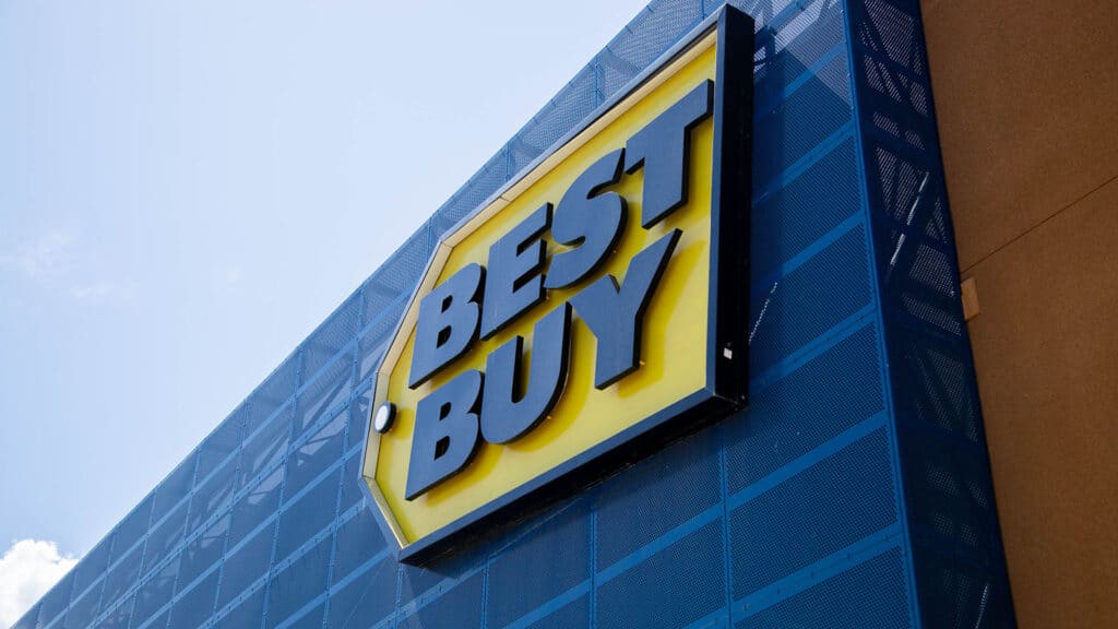 Best Buy storefront exterior