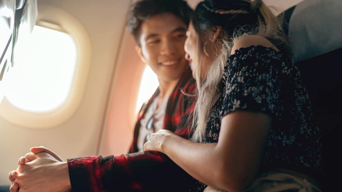 couple on a plane