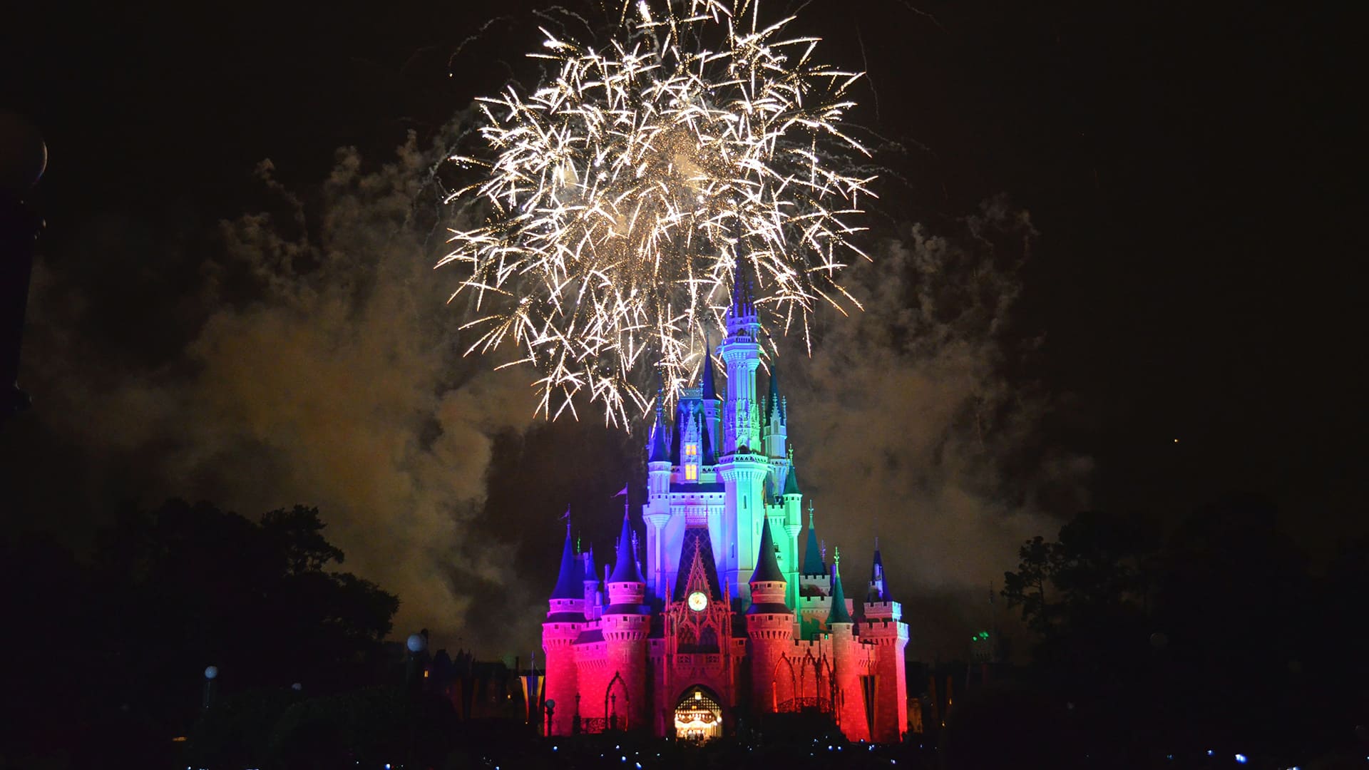 How To Plan a Disney World Vacation on a Budget