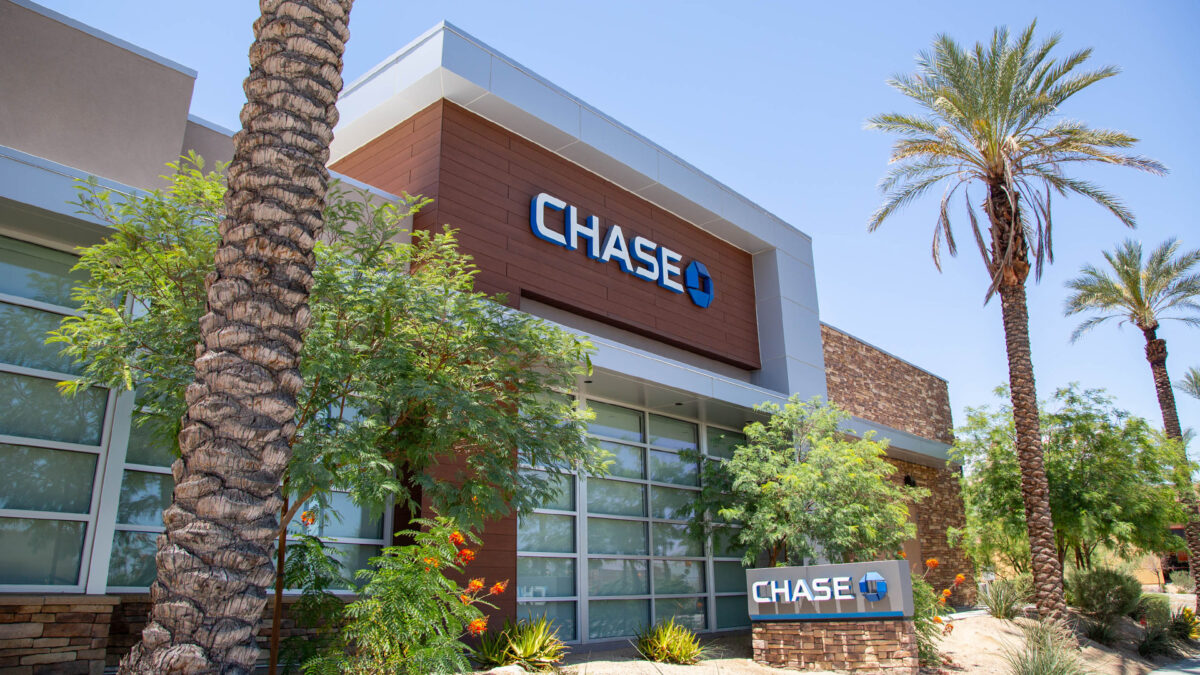 Chase bank exterior