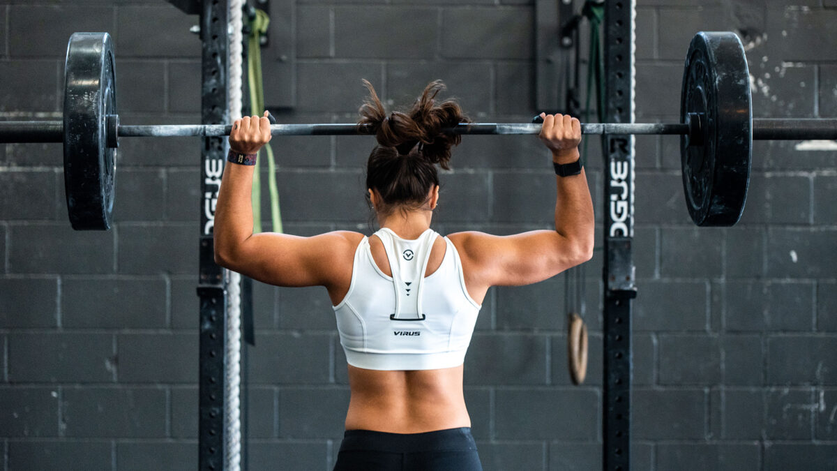 woman lifting at the gym