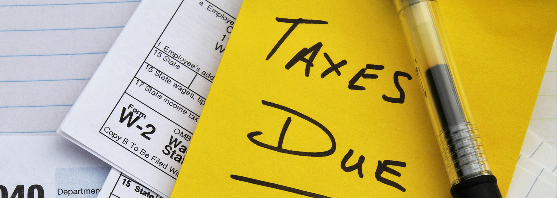 taxes due post it note
